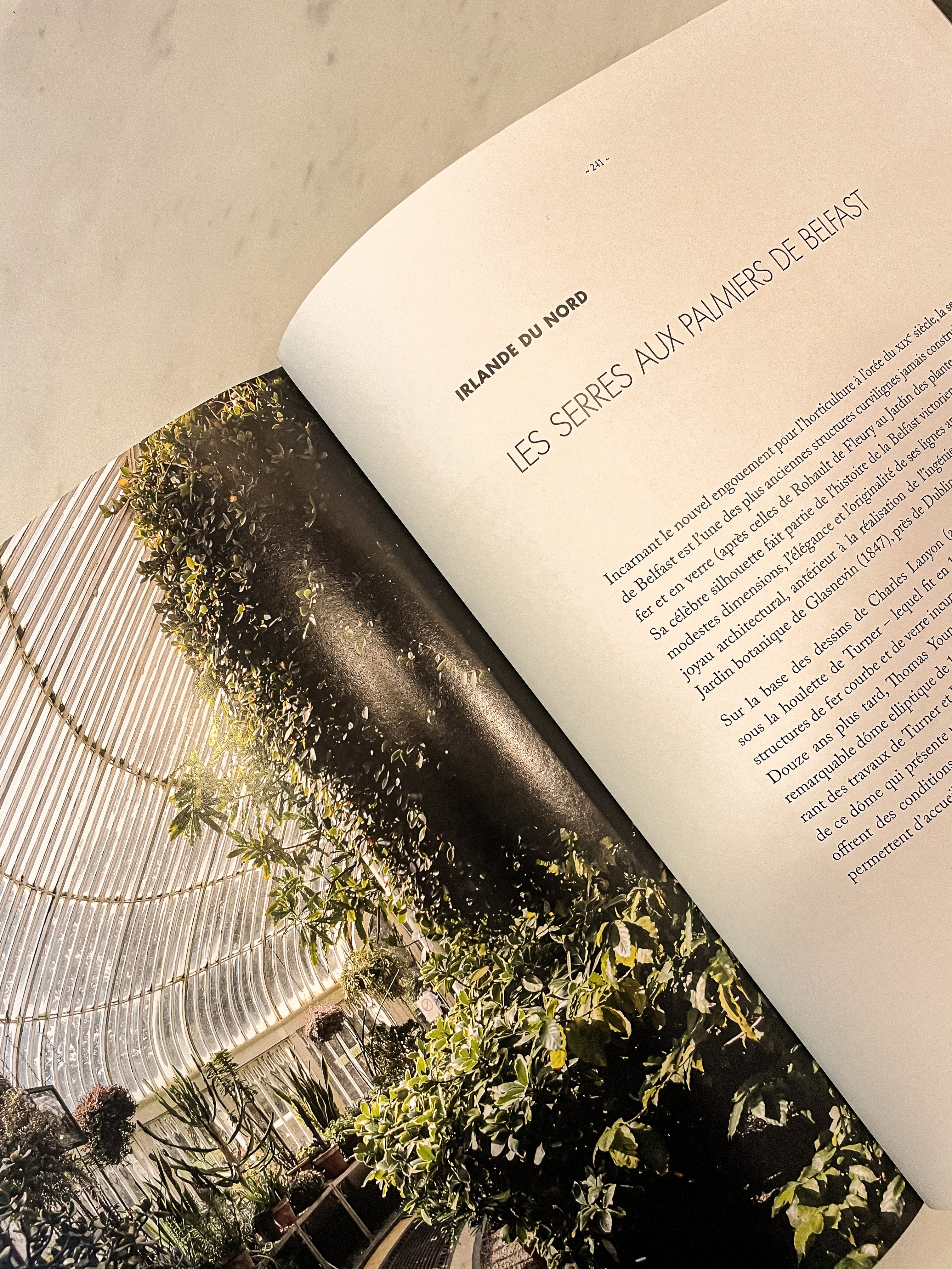 French edition - Les Serres