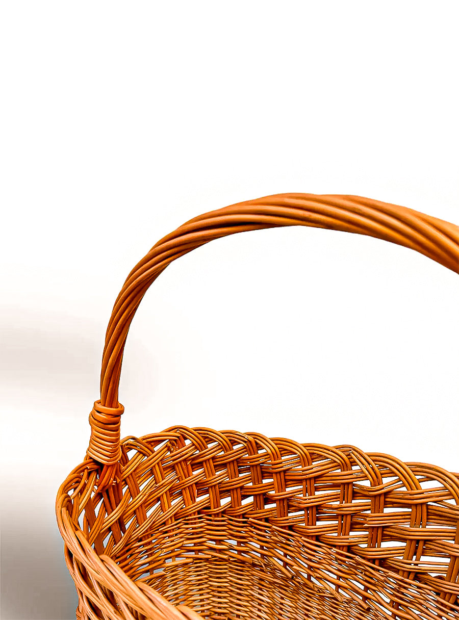 Panier en osier tressé