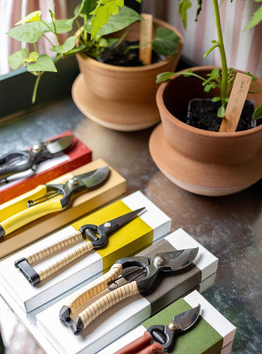 Sécateur japonais forgé Fujimaki - poignées en rotin