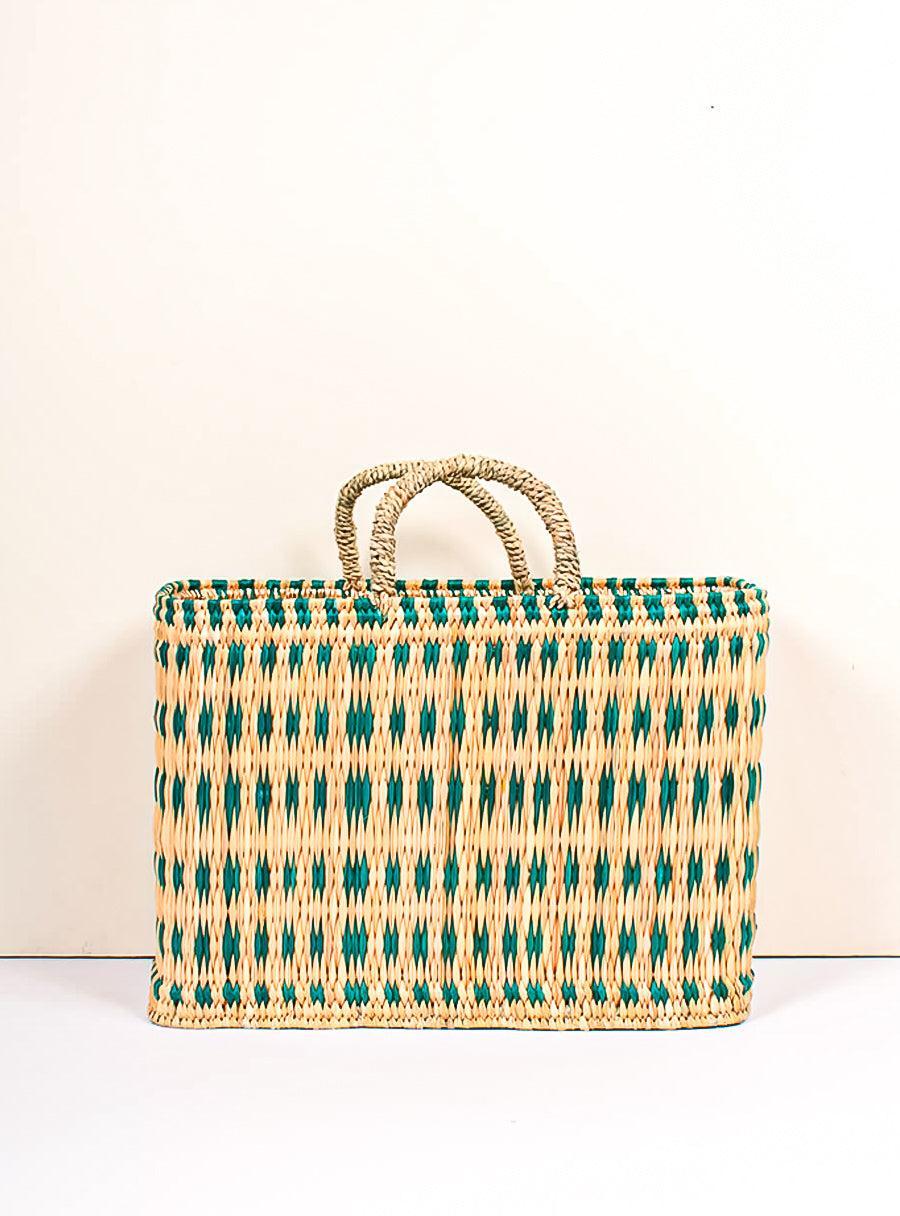 Panier en roseau tressé - vert