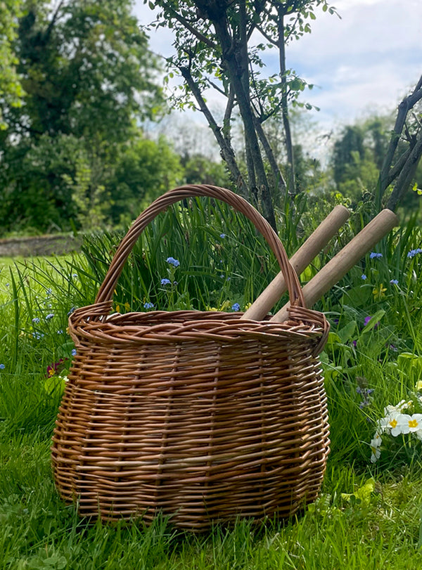 Panier rond en osier tressé