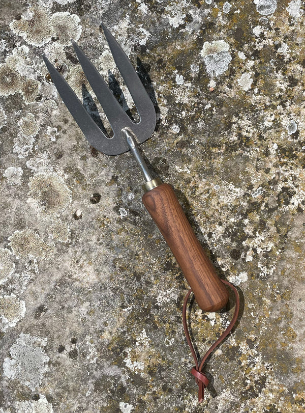 Petite fourche japonaise