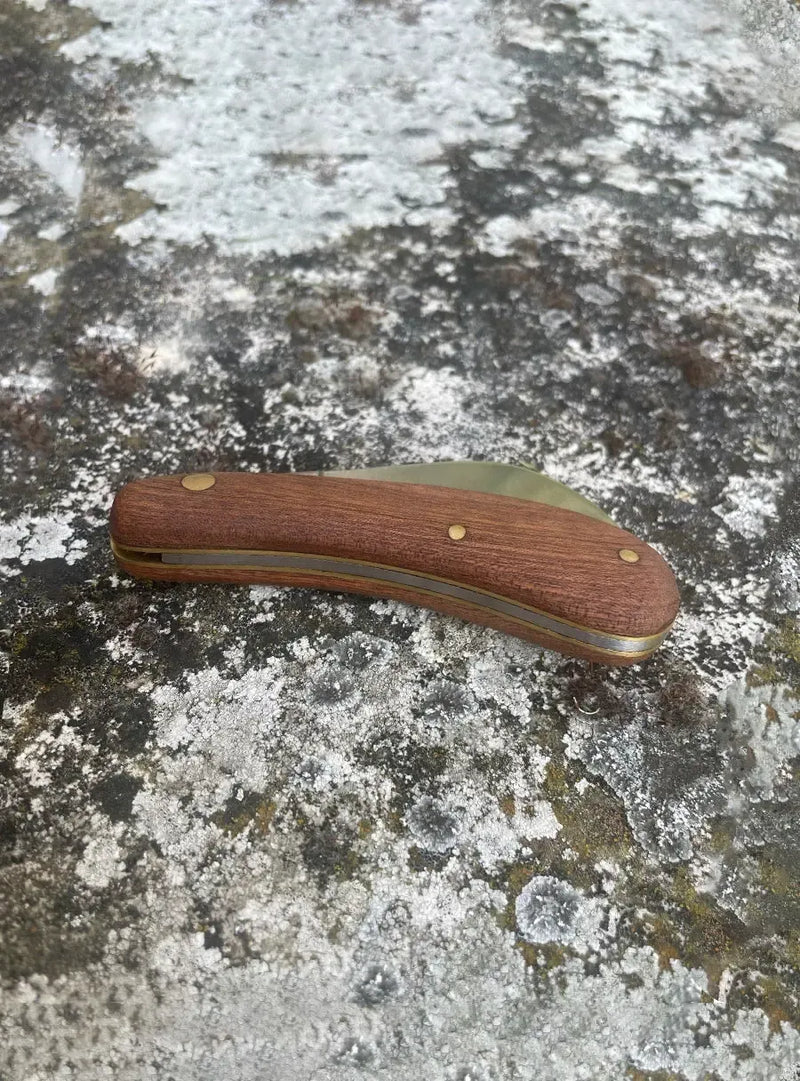 Pruning Knife