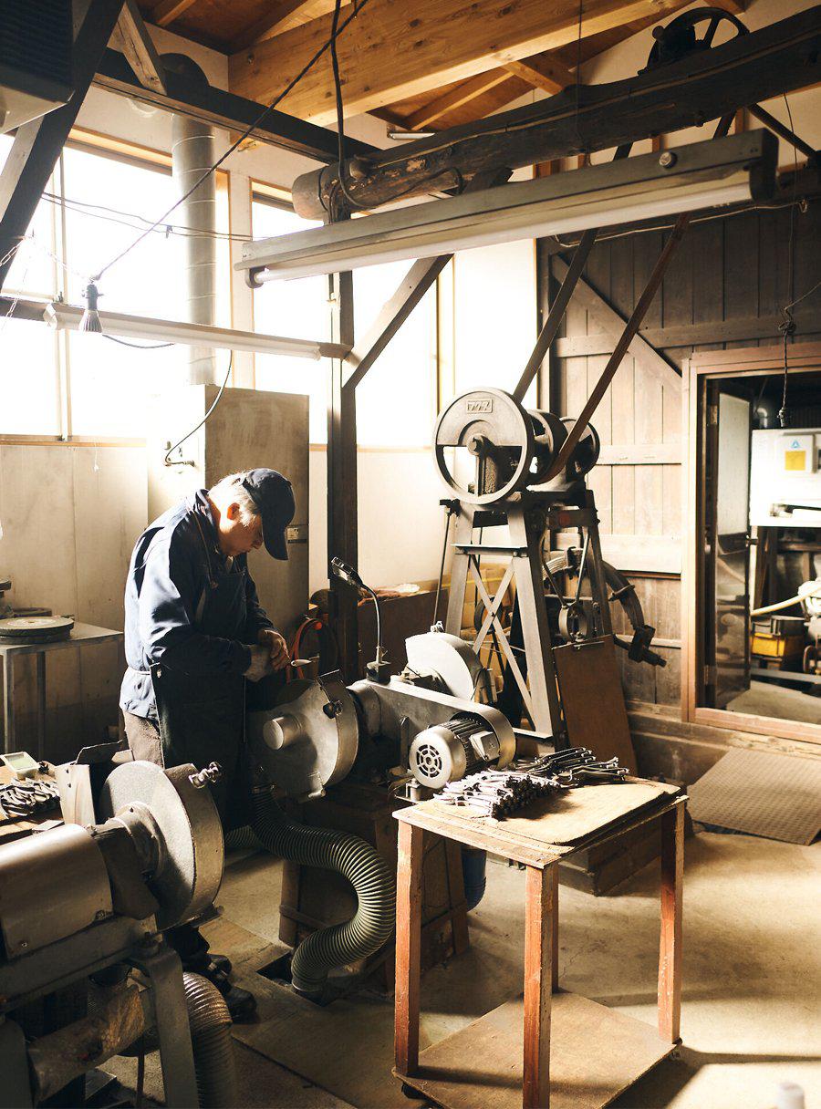 Sécateur japonais forgé S-type - poignées en rotin-Niwaki-Jardiniste